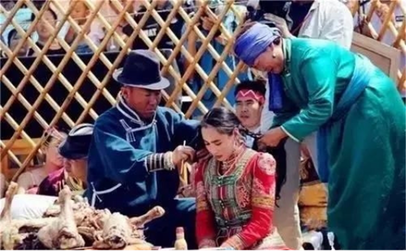 “温暖全世界”的鄂尔多斯旅游资源同样温暖 你知道温暖在哪吗？376.png