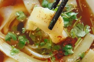 舌尖上的鄂尔多斯叫醒你的味蕾！吃货必备style——米凉粉