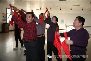 把爱献给艺术的“筷子舞”自治区级代表性传承人---张嘎