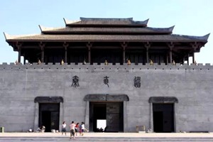内蒙古之最 : 2000年前中国最早的“高等级公路”