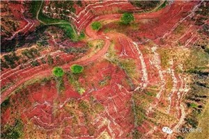 探秘鄂尔多斯神奇地貌，你以为是在火星吗？
